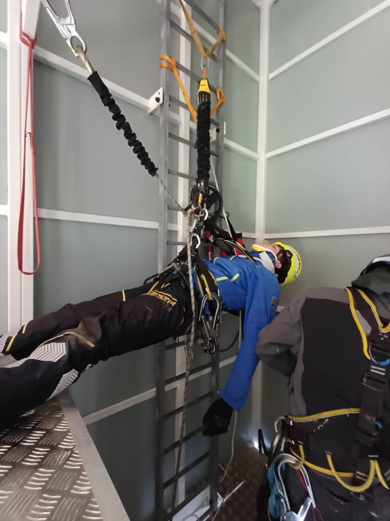 syndrome,harnais,formation,sauvetage,secours,suspension,cordiste,espace,confine,gwo,art,marseille,nice,montpellier,narbonne,perpignan,lorient,to